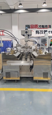Vitesse de roulement à la matrice 1-3,5 tr/min Machine de fabrication de capsules de gélatine douce avec matériau en acier inoxydable