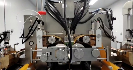 380V/50Hz Machine à rouleau à capsule douce avec lubrification de circulation externe