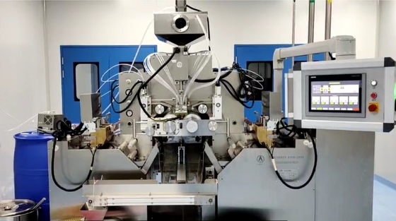 Machine à capsules molles de haute précision avec une précision de remplissage ≤ ± 2% et un contrôle de servo-moteur